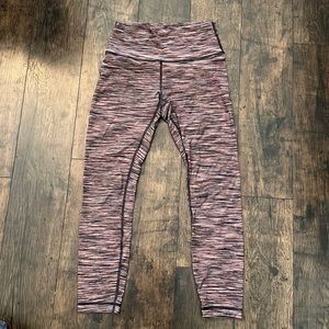 Lululemon Wunder Under High Rise 7/8 length, 6